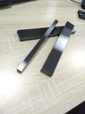 Giá tốt. 0.5mm Độ dày thép không gỉ cắt dải tóc với AFP trực tuyến