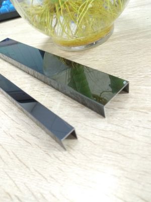 Giá tốt. 3000mm Độ dày Stainless Steel Trim Strips Edge Protector Marble Tile Trim trực tuyến