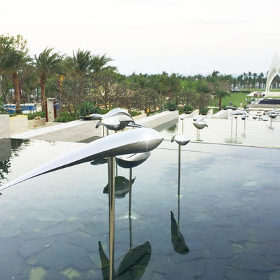 Giá tốt. Color Powder Coated Silver Brass 316L Stainless Steel Outdoor Sculpture In Water Fountain trực tuyến
