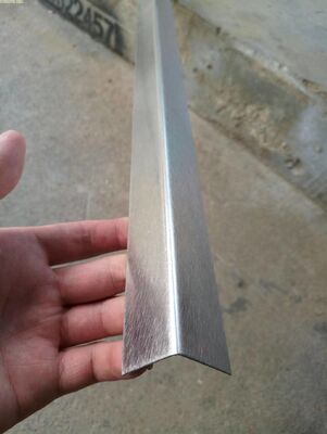 Giá tốt. PVD Plating Titanium 201 Stainless Steel Tile Trim cho sàn tường trực tuyến