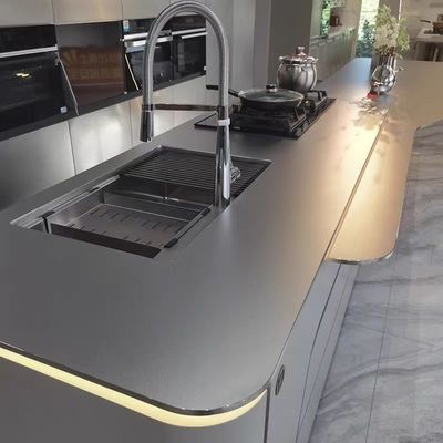 Giá tốt. Tùy chỉnh 316L Hairline chải thêu đúc bề mặt thép không gỉ kết thúc 304 Round Edge Bàn bếp trực tuyến