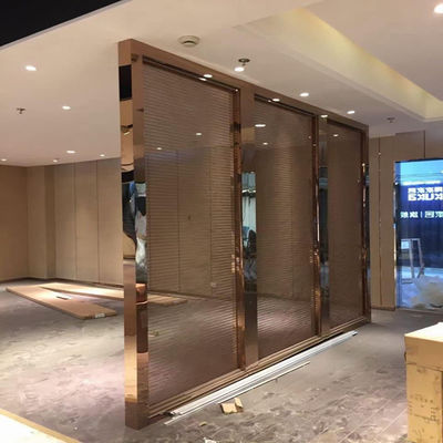 Giá tốt. Trang trí siêu thị khách sạn tùy chỉnh Kim loại Vòng ngăn chắn màn hình thép không gỉ & Phòng phân vùng trực tuyến