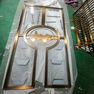 Giá tốt. Thiết kế hiện đại kim loại rỗng hoa hồng vàng thép không gỉ phân vùng & phân vùng Pvd phủ phòng riêng trực tuyến