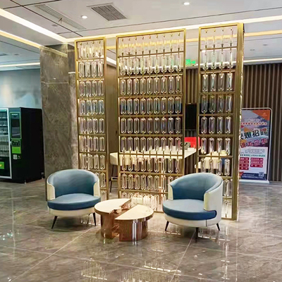 Màu vàng đánh răng kính trong suốt 304 thép không gỉ phòng phân vùng cho khách sạn