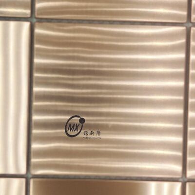 Giá tốt. Gạch khảm thép không gỉ màu đen mờ Dự án thương mại chống cháy Tấm tường nhà máy Cung cấp trực tiếp trực tuyến