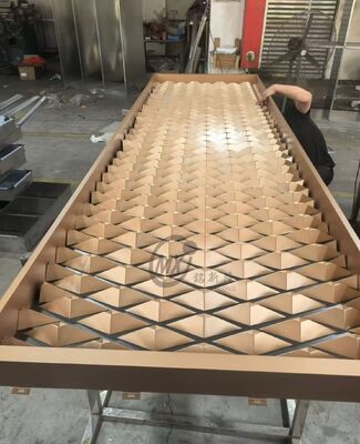 Giá tốt. Màn hình gấp bằng thép không gỉ mượt mà cho không gian thương mại trực tuyến