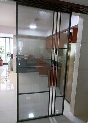 Giá tốt. Thép không gỉ Phòng chia phòng tự đứng cho phòng khách sang trọng trực tuyến